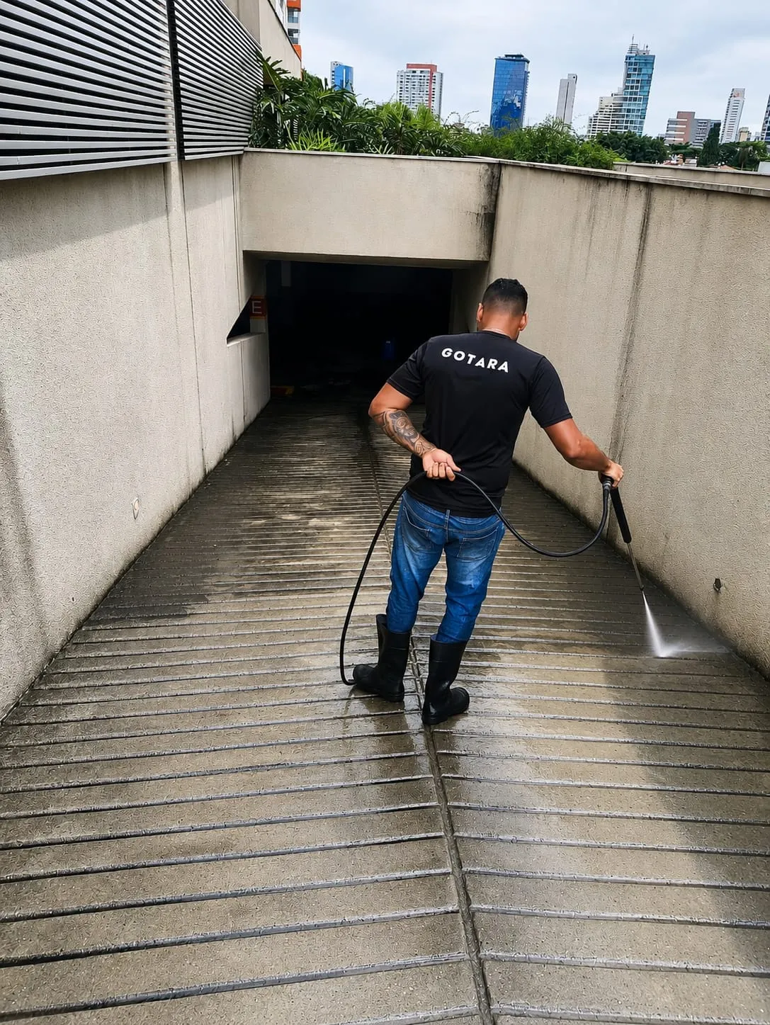 Foto Lavagem de Estacionamento